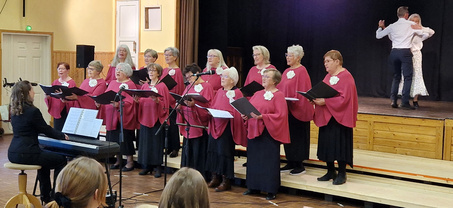 Laulakko nää -naiset ja Raija & Markku valssin tunnelmissa