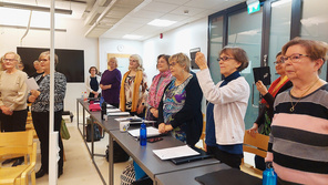 ...osa sopraanoista, kaikki eivät mahtuneet kuvaan!