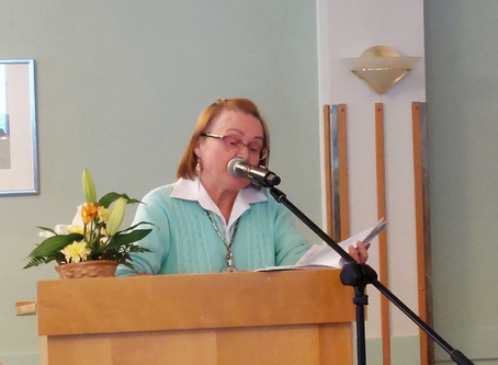 Tuulikki Palo-oja kertoi yhdistyksen toiminnan eri vaiheista