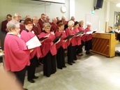 Kuoro laittoi laulut raikaan