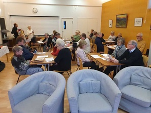 Tietokilpailu 4 hengen joukkueilla