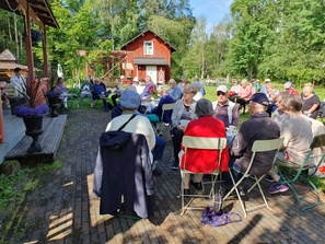 Aurinkoinen sää suosi...